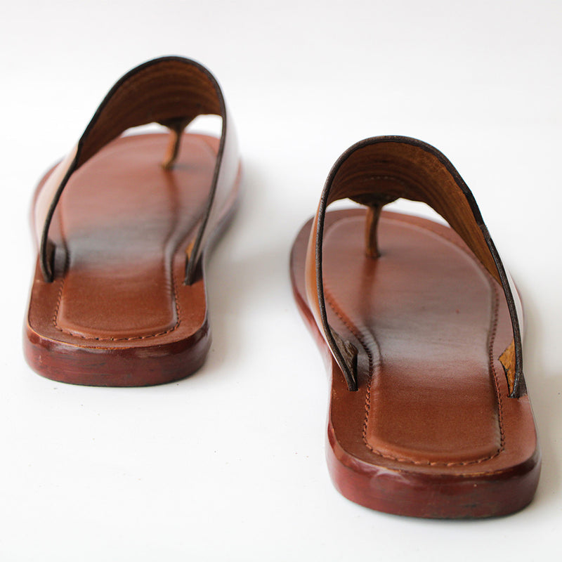Clinique chaussure-Sandale cuir homme