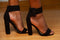 Sandale avec talons-noire-pointure 38-Femme